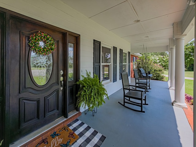 114 Creole Ct, Fitzgerald, GA 31750 - property entrance with covered porch