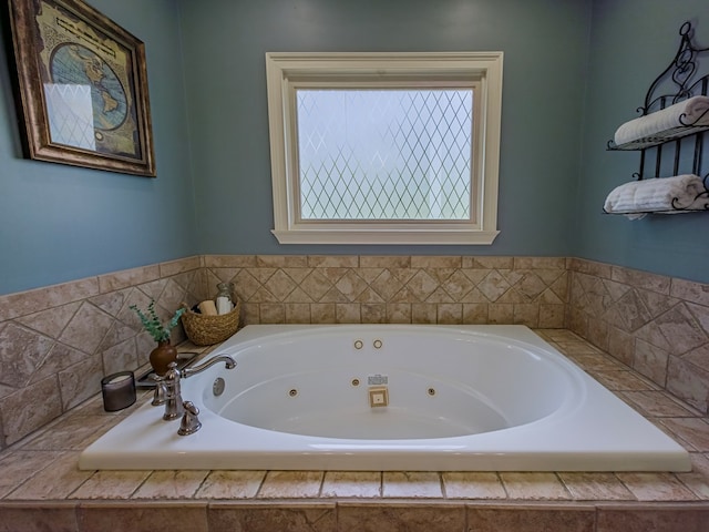 114 Creole Ct, Fitzgerald, GA 31750 - bathroom with a whirlpool tub