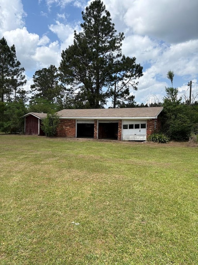 view of outbuilding with an outbuilding