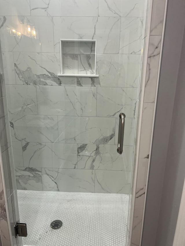 64 Mcintosh Pl, Moultrie, GA 31788 - bathroom featuring a stall shower
