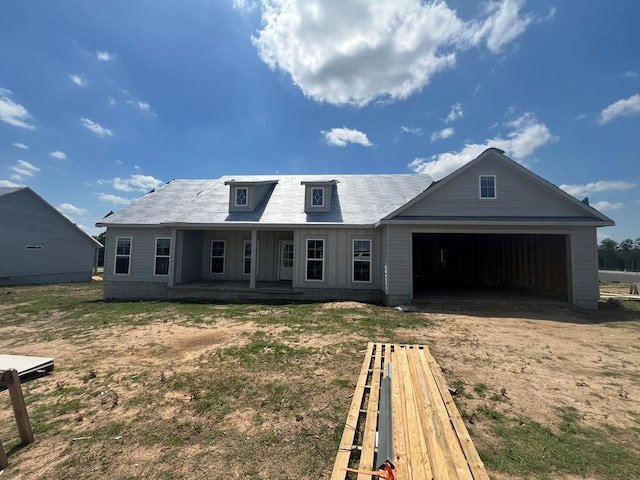 16 Edgewater Ct, Tifton, GA 31793 - view of front of property with a porch, an attached garage, and driveway