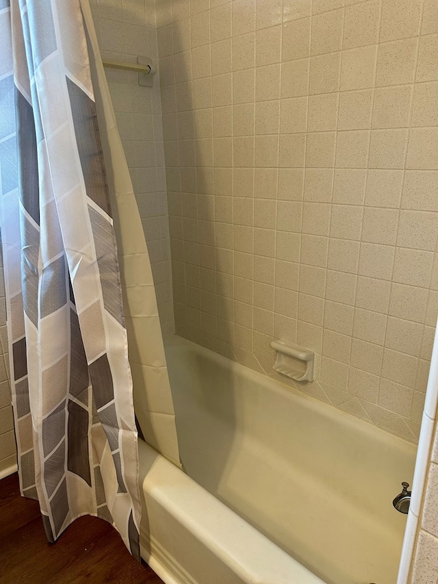 1222 Minton Rd, Sylvester, GA 31791 - full bath featuring wood finished floors and shower / tub combo