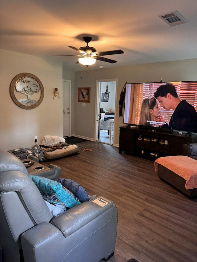 3524 Moss Island Ct, Albany, GA 31721 - living room with wood finished floors, ceiling fan, and baseboards