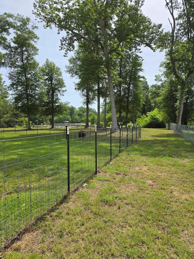 3524 Moss Island Ct, Albany, GA 31721 - view of yard