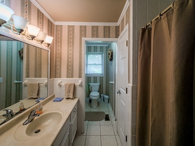 128 Airport Rd, Sylvester, GA 31791 - full bath featuring tile patterned flooring, wallpapered walls, vanity, toilet, and a shower with shower curtain