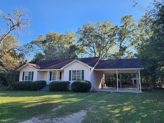 115 Easy St, Fitzgerald, GA 31750 - single story home featuring an attached carport and a front lawn