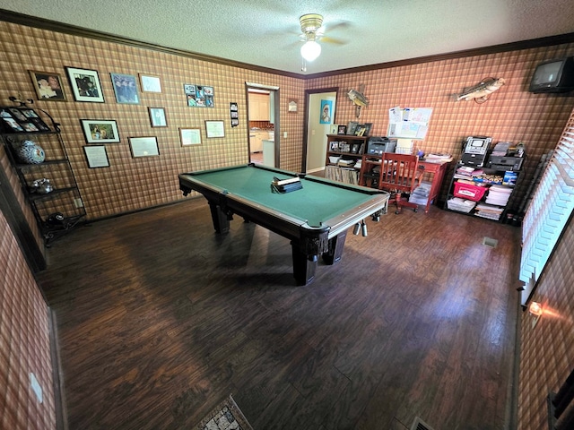 playroom featuring ornamental molding, wood finished floors, a textured ceiling, ceiling fan, and billiards