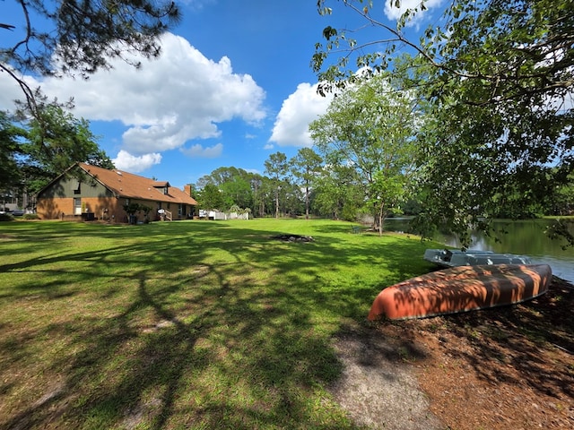 view of grassy yard