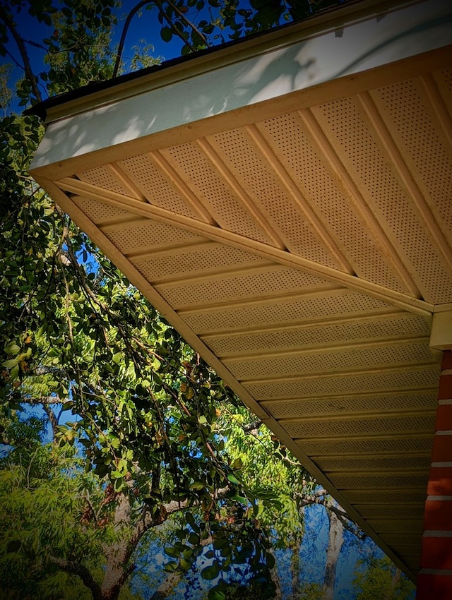 view of exterior details