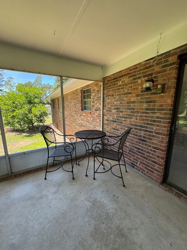 142 Elva Cir, Enigma, GA 31749 - view of sunroom