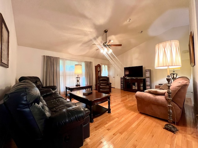 109 Preston Dr, Fitzgerald, GA 31750 - living area featuring a ceiling fan, light wood finished floors, and vaulted ceiling