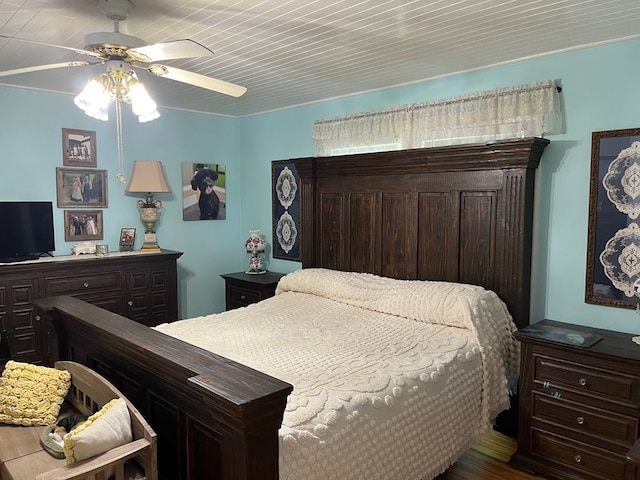 647 Grand St, Ashburn, GA 31714 - bedroom with wood finished floors and a ceiling fan