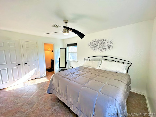 bedroom with ceiling fan