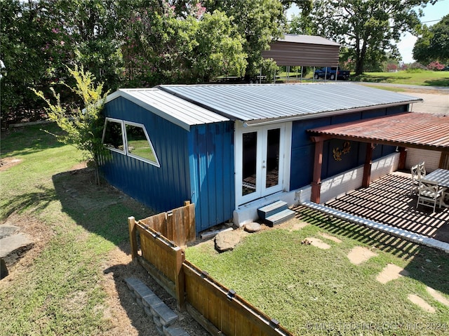 exterior space with a lawn