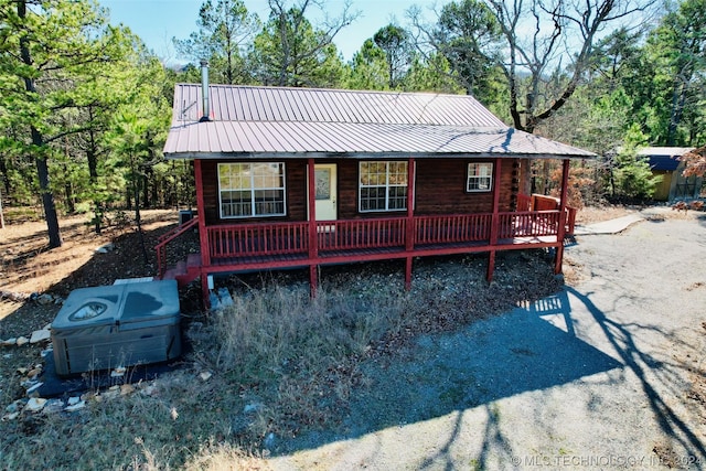 view of front facade with a porch