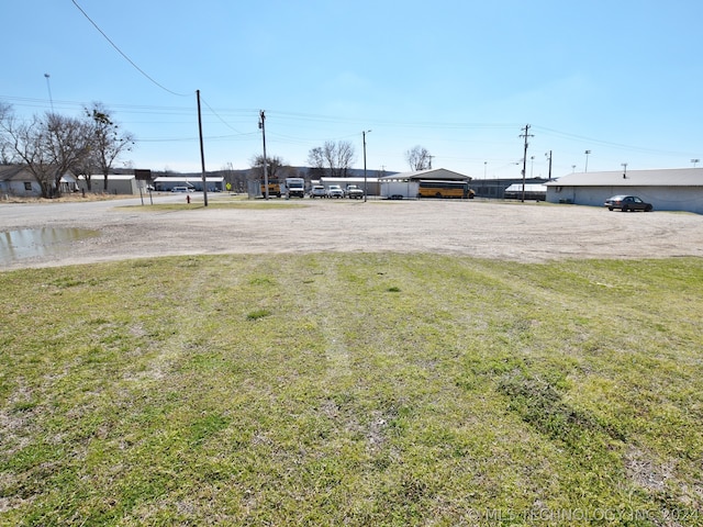 Listing photo 3 for W Main St, Hulbert OK 74441