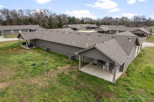 bird's eye view with a residential view