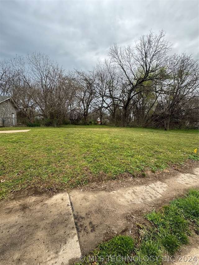 Listing photo 3 for Main St, Muskogee OK 74401