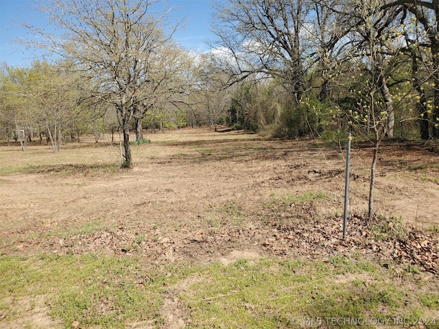 Listing photo 3 for 421041 E 1169th Rd, Eufaula OK 74432