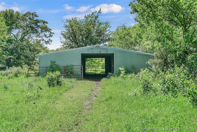 view of shed / structure