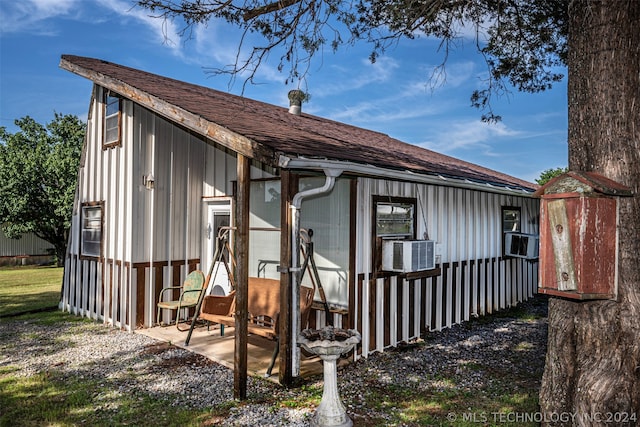 view of shed / structure