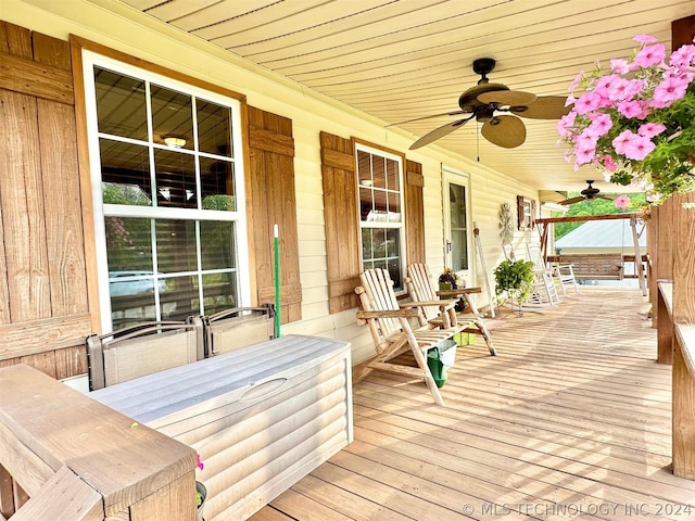 deck featuring ceiling fan