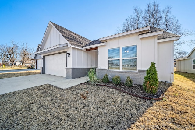 ranch-style house featuring a garage and a front yard