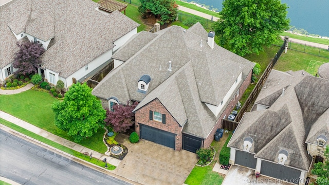 bird's eye view featuring a water view