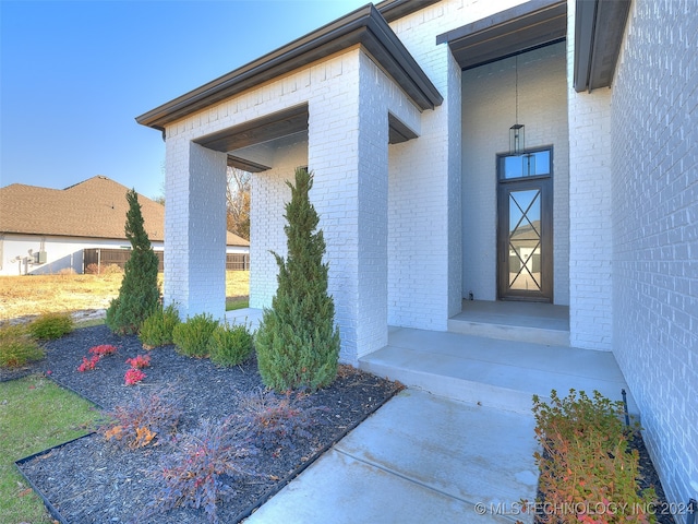 view of property entrance