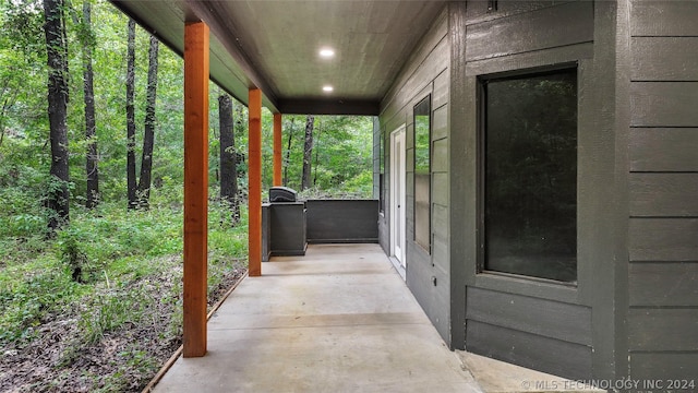 view of patio / terrace featuring covered porch