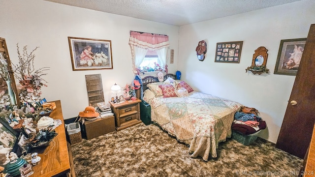 bedroom featuring a textured ceiling