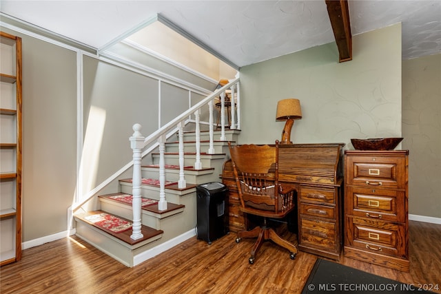 office area with hardwood / wood-style floors