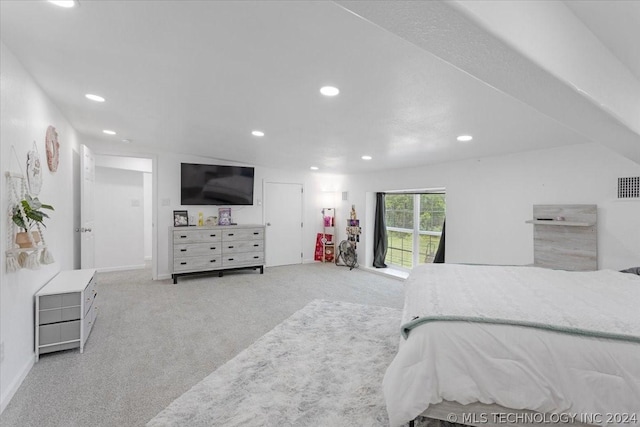 bedroom featuring recessed lighting, visible vents, baseboards, and light colored carpet