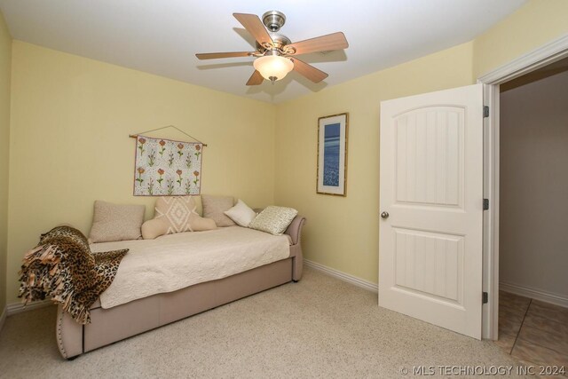 bedroom featuring ceiling fan