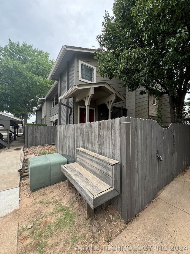 view of front of home