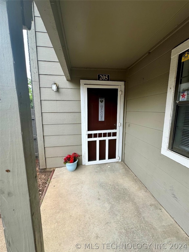view of exterior entry