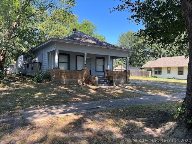 view of front of home with covered porch