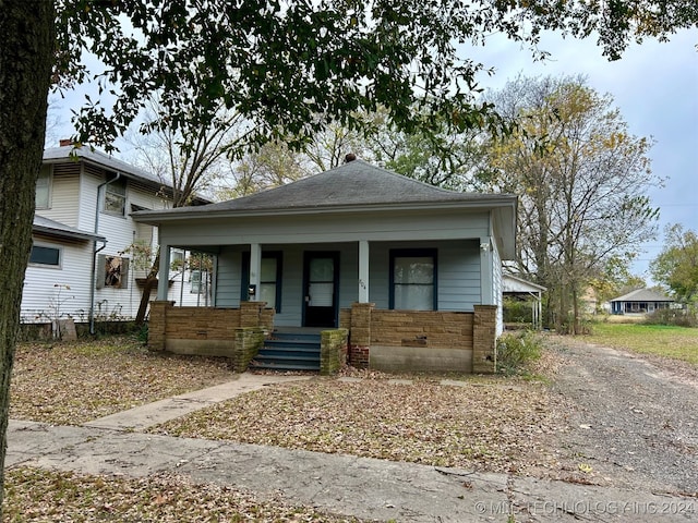 view of front of home featuring covered porch