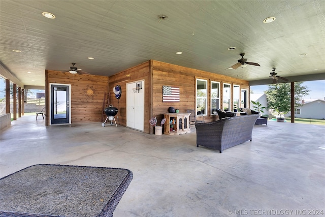 view of patio with ceiling fan