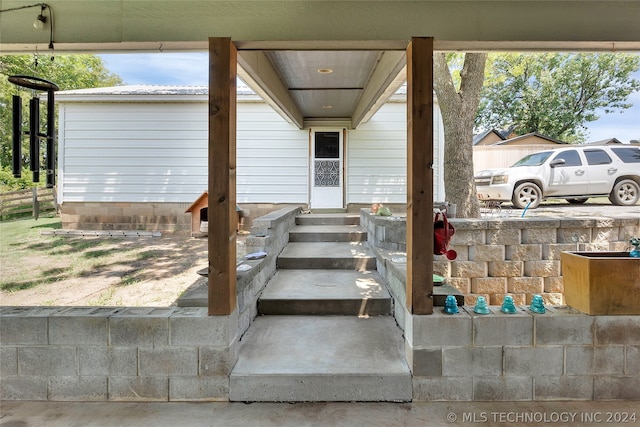 view of entrance to property