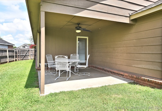 view of patio with ceiling fan