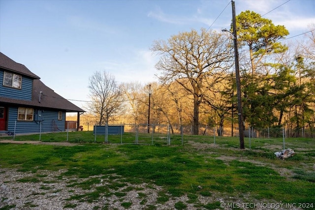 9212 N 447th Rd, Spavinaw, OK 74366 - view of yard featuring a gate and fence