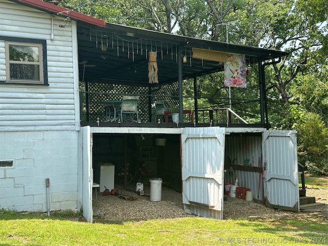 exterior space featuring a deck