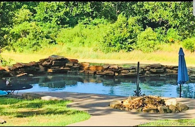 view of water feature