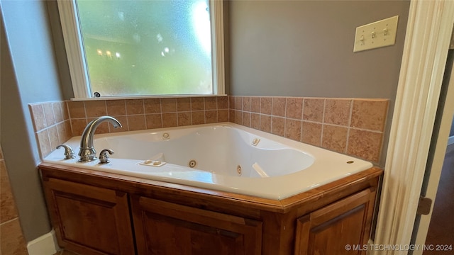 bathroom with a bathtub