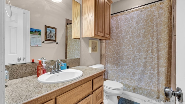 150 Whipperwill, Lone Grove, OK 73401 - full bathroom with toilet, a shower with shower curtain, and vanity