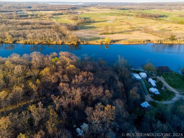 9207 N 447th Rd, Spavinaw, OK 74366 - photo 2