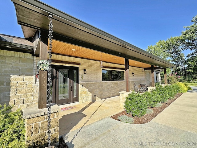 view of entrance to property