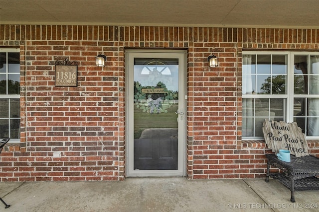 view of property entrance