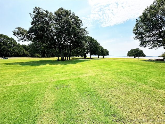 view of yard with a water view